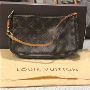 ‼️‼️SOLD ‼️‼️Louis Vuitton Puchette